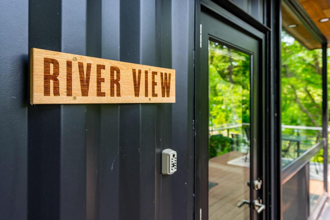 Riverside Tiny Cabin W Hot Tub, Fire Pit, & Kayaks Rileyville Buitenkant foto