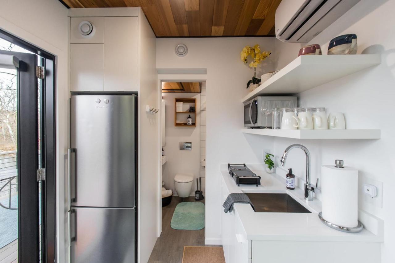 Riverside Tiny Cabin W Hot Tub, Fire Pit, & Kayaks Rileyville Buitenkant foto