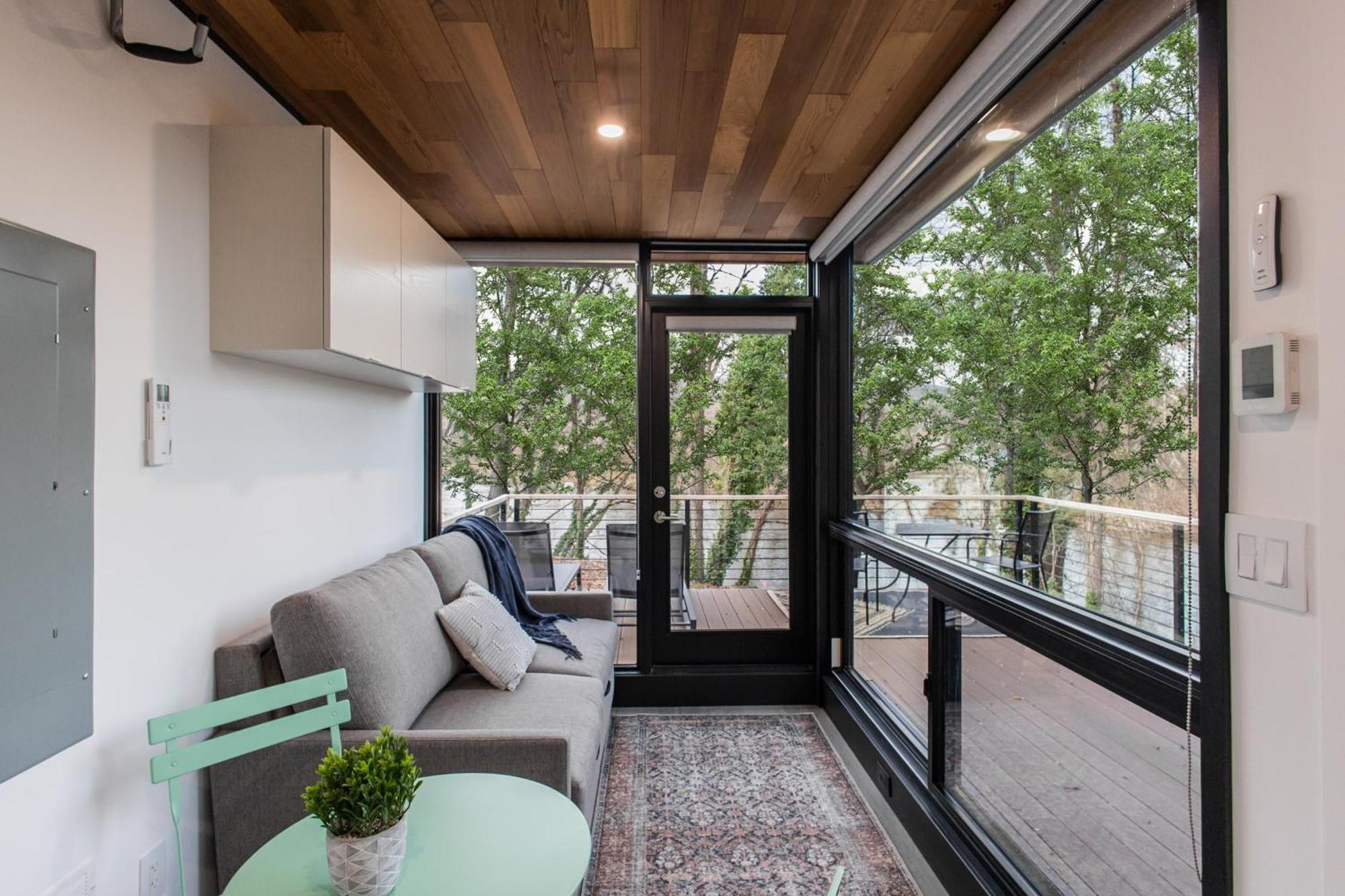 Riverside Tiny Cabin W Hot Tub, Fire Pit, & Kayaks Rileyville Buitenkant foto